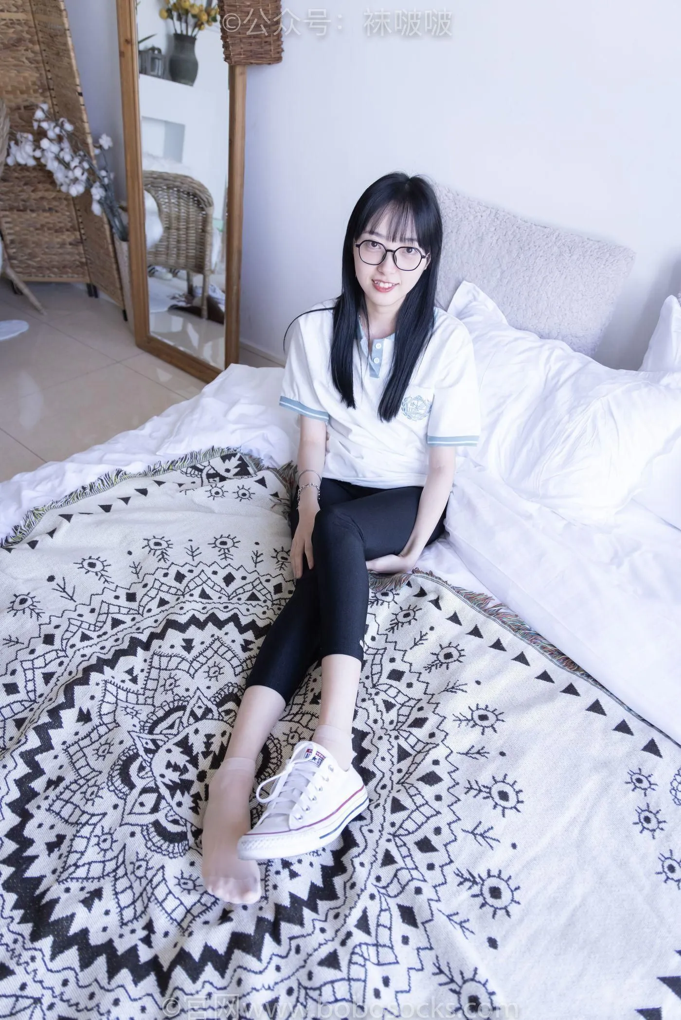 [BoBoSocks袜啵啵]NO.044 稚予-贝壳头、匡威帆布鞋、短肉丝 [154P]插图2